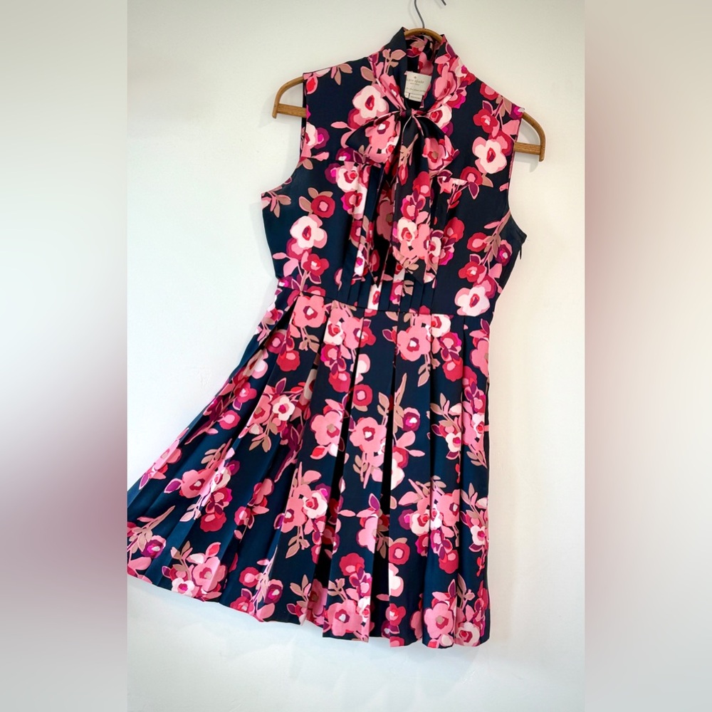 Kate Spade New York Shadow Bud Black and Pink Silk Print Pleated Floral Dress - Picture 2 of 16